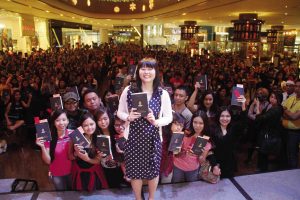 The Real Reason Lang Leav’s Poetry is So Toxic