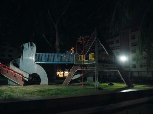 While Singapore Sleeps: 2:15am at Dakota Crescent