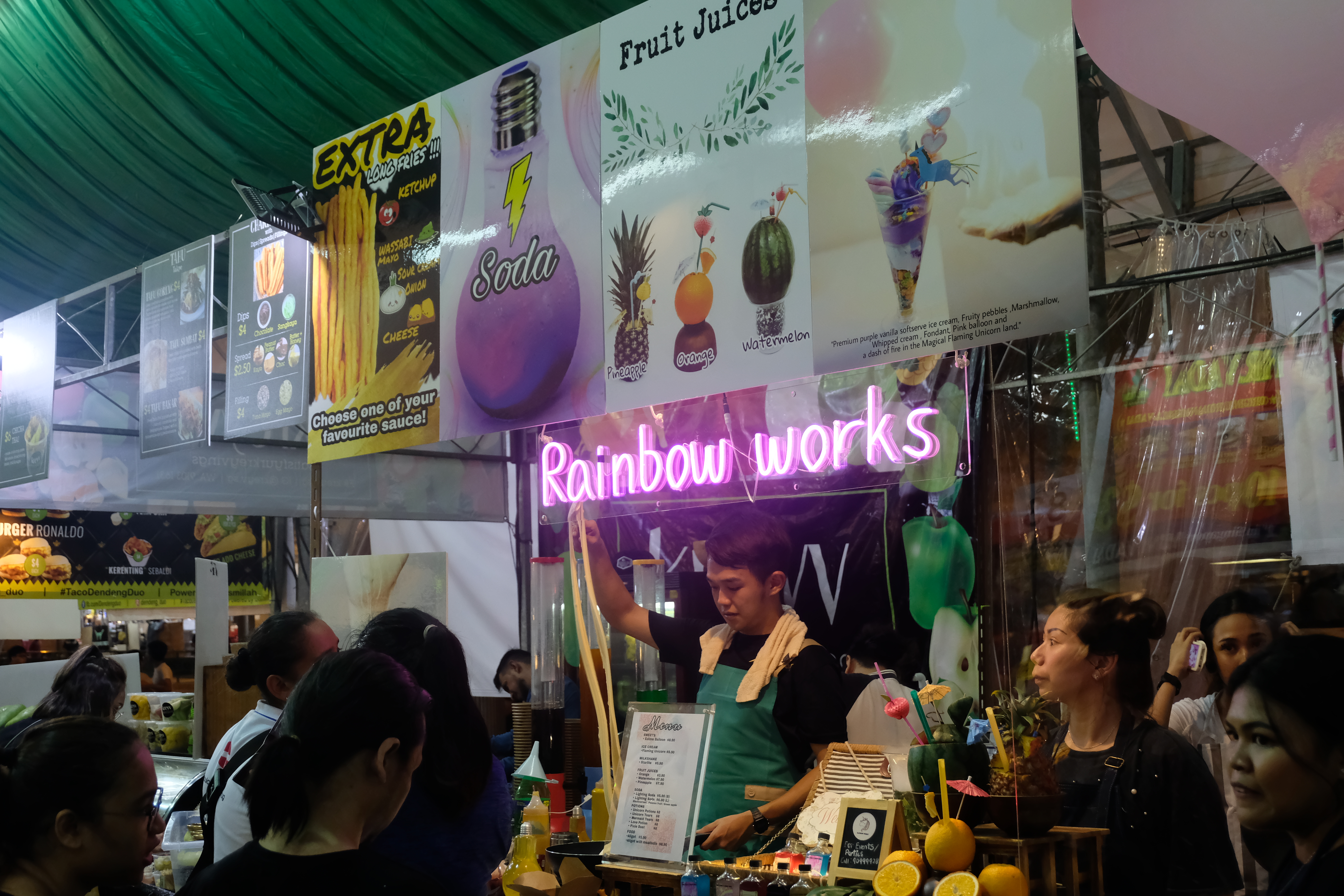 Rainbow Food Sucks. So Why Do We Fall For It?