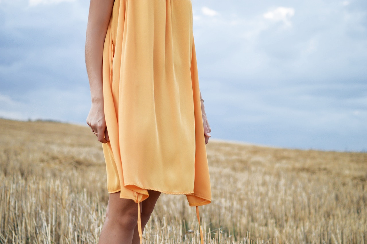 Dresses Without Pockets Are Dumb and Sexist, Said Every Woman Ever