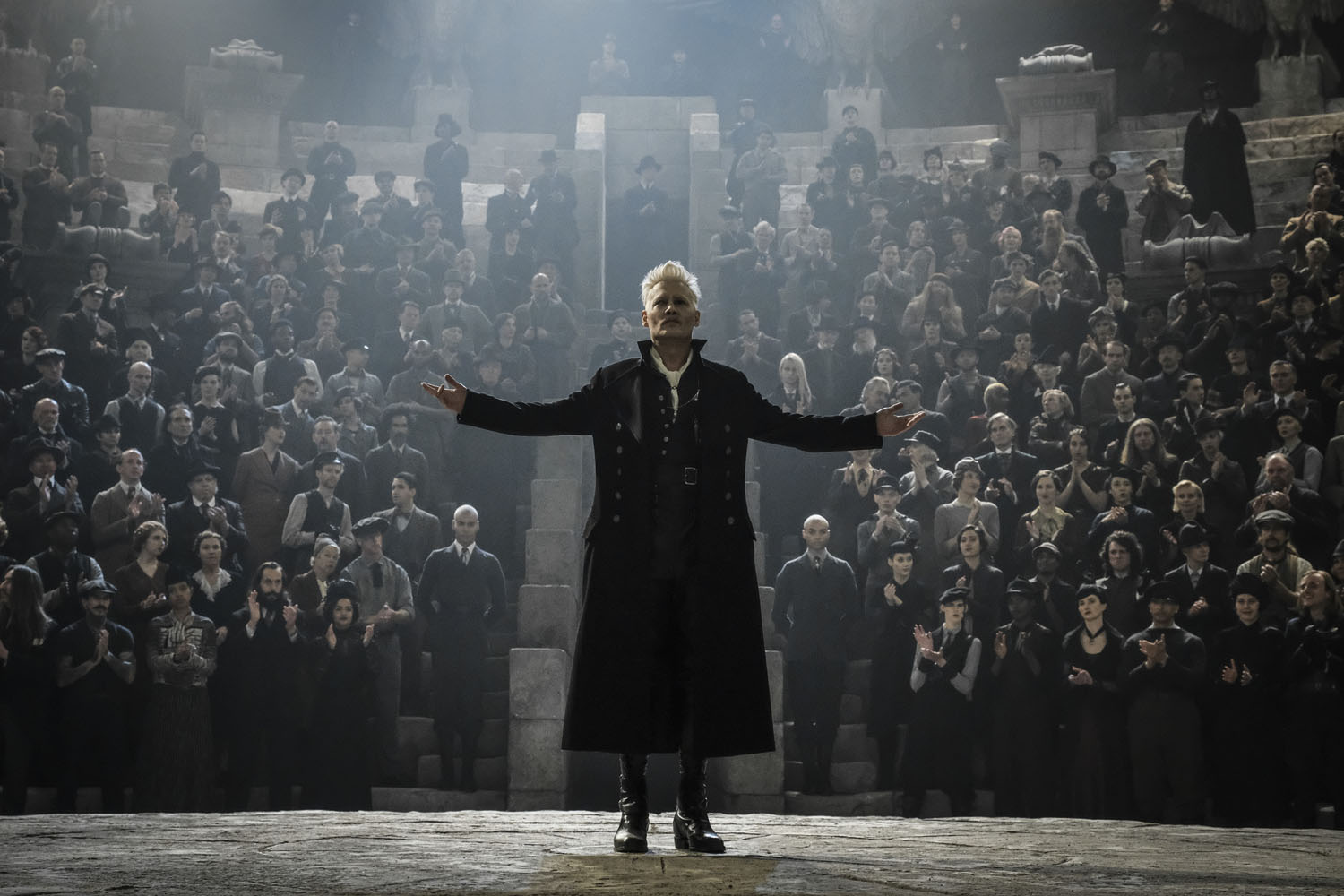 Fantastic Beasts is Such a Terrible Movie, JK Rowling Needs to Just Stop