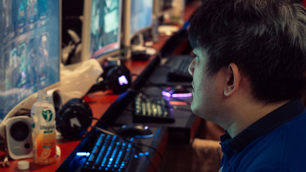 We Can’t Champion E-Sports Without Celebrating The LAN Shop