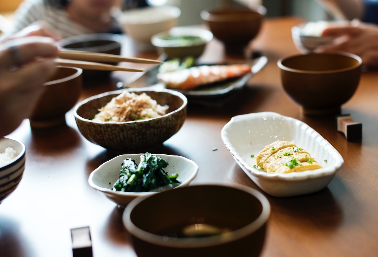 The Inescapable Singaporean Office Lunch Culture is the Worst Part of Work