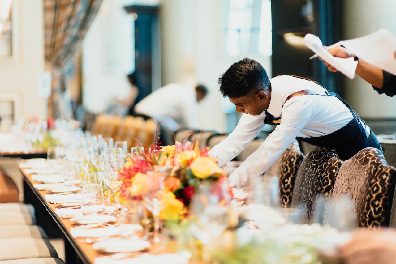 Why Every Singaporean Should Be A Waiter At Least Once In Their Lives