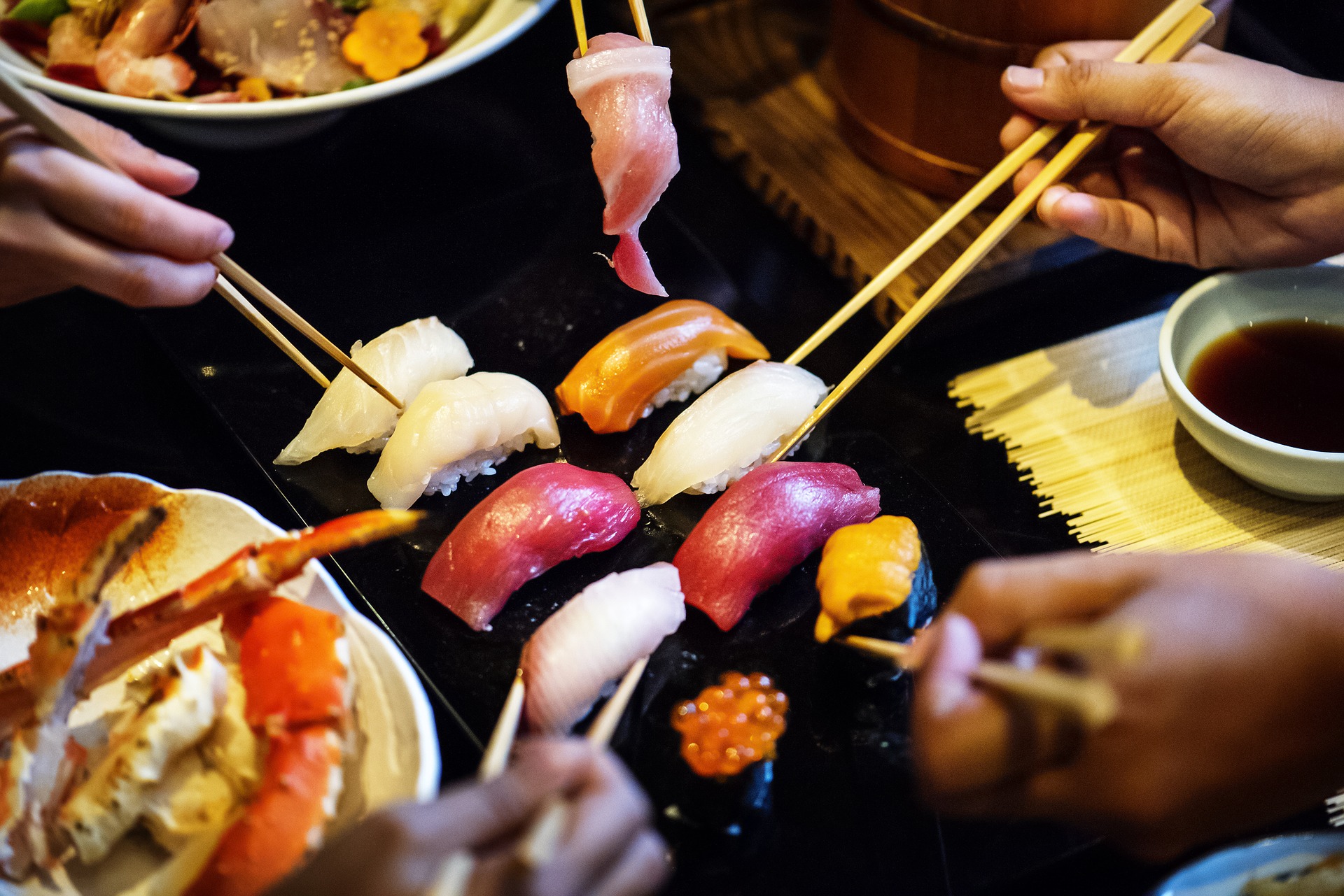 Singaporeans Who Say ‘Anything’ When Deciding What to Eat Deserve 7 Years of Bad Luck