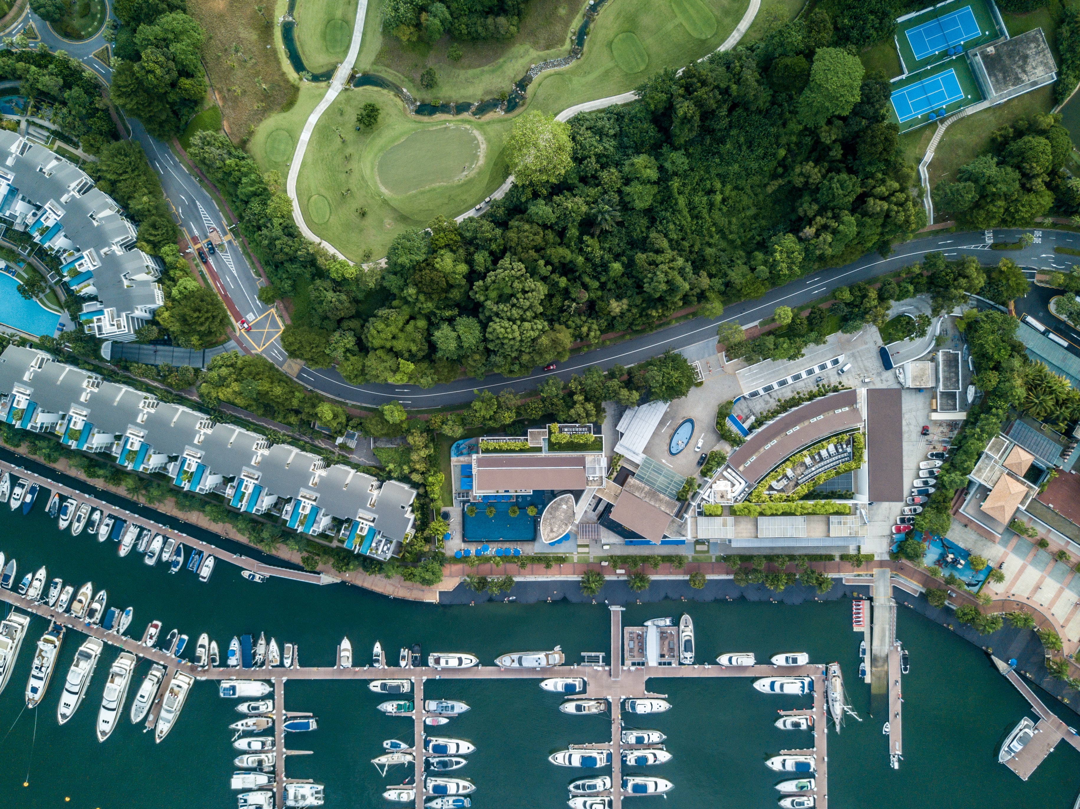 Should Singapore Let Foreign Investors Buy Permanent Residency?