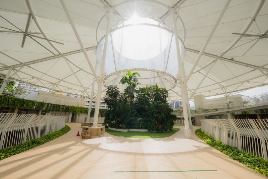 The theme of this preschool was deliberately designed to mimic nature.