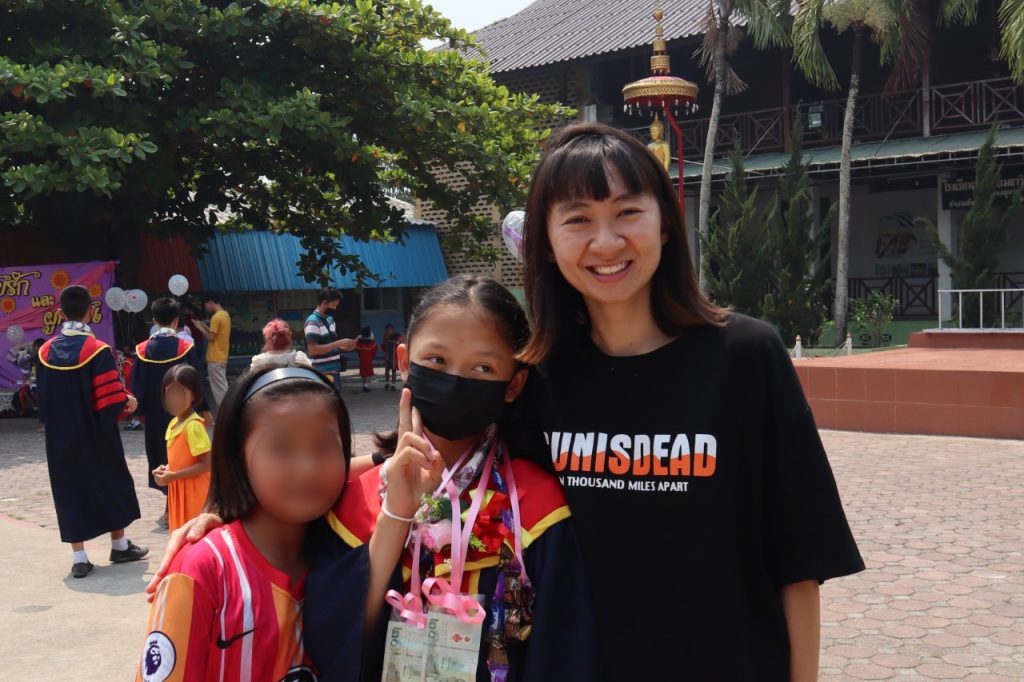 Singaporeans Abroad work
counselling Thai kids