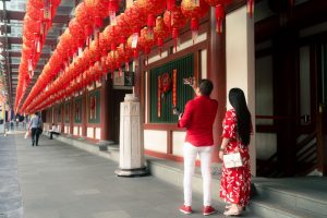 The ‘Not Chinese Enough’ Dilemma Among Biracial Singaporeans Every CNY