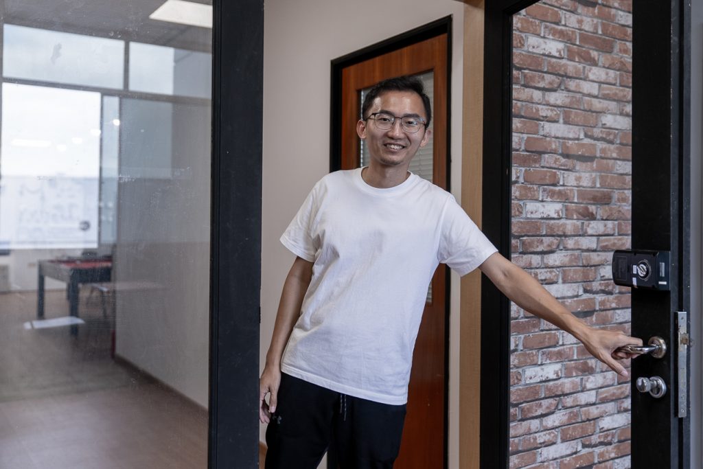 adams road to zero office