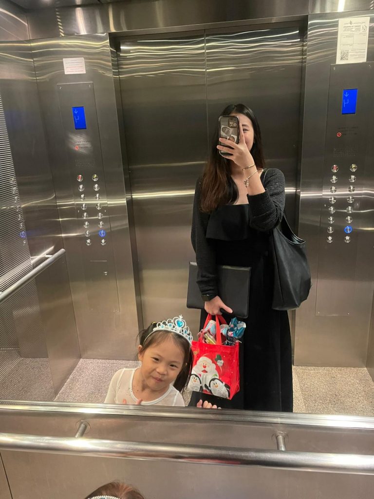 Ziozio Sim single mother