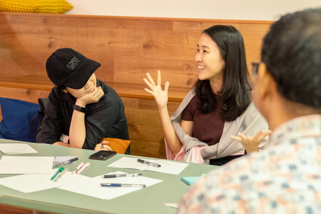 Active citizen community dialogue