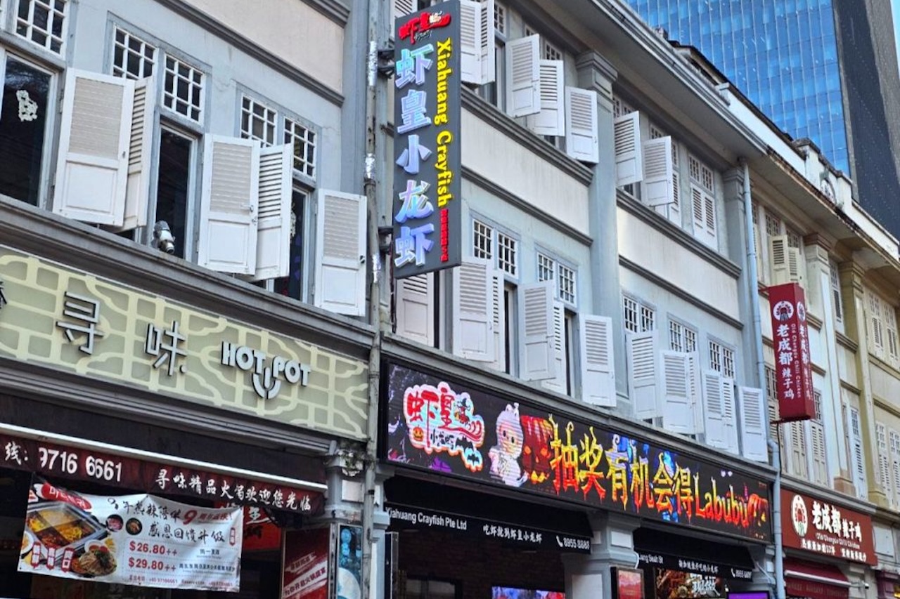 Singapore Isn’t a Chinese Nation. So Why Do Some Food Chains Act Like It?